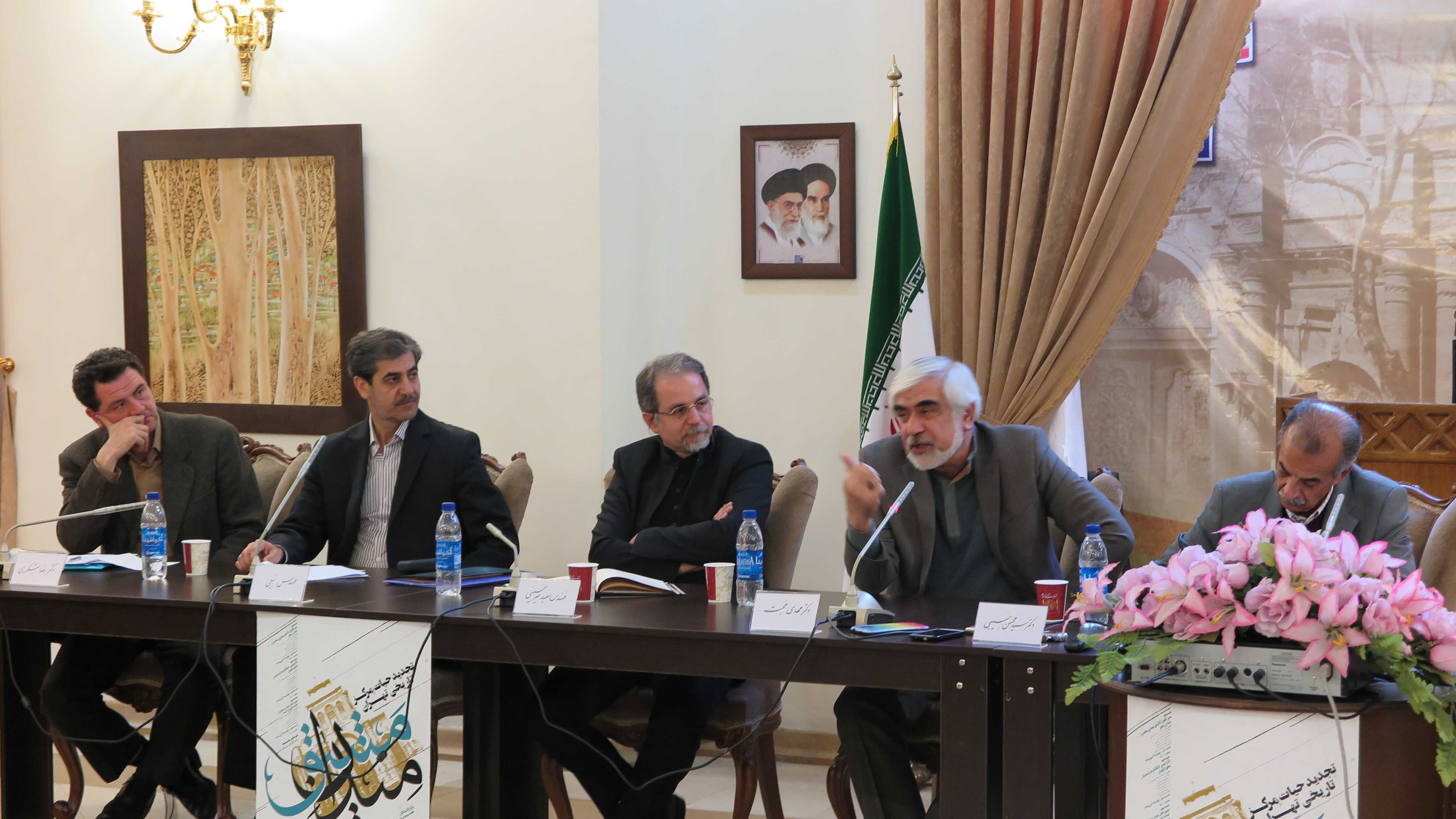 میدان مشق 12