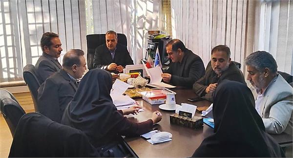 رصد و نظارت بر عملکرد دفاتر پیشخوان استان با اولویت تکریم اراب رجوع انجام می شود