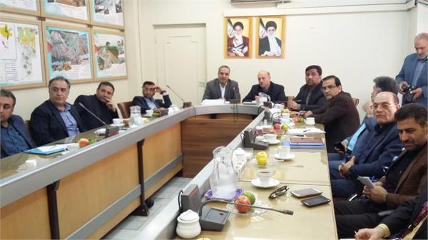 بررسی کمی و کیفی سرویس ها و خدمات حوزه ارتباطات و فناوری اطلاعات شهراستان ورامین